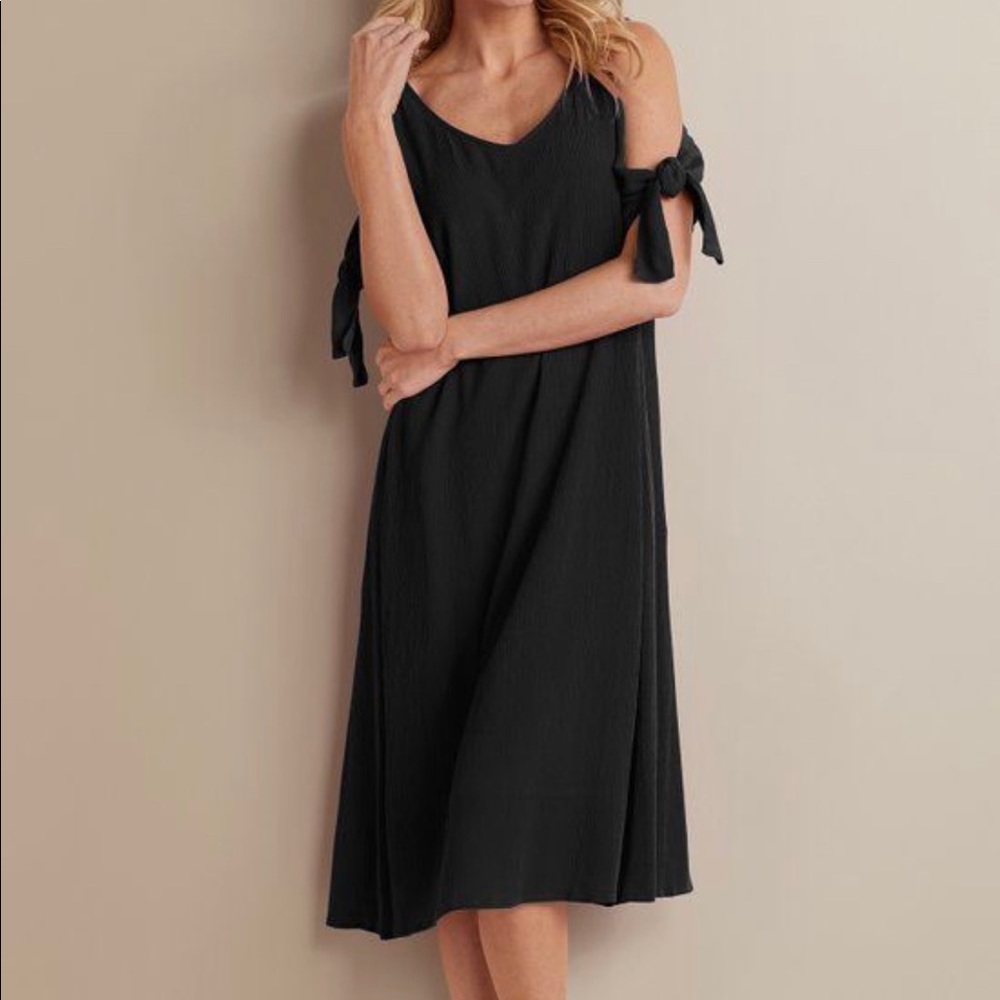 Soft Surroundings Black Destin Shift Dress Cold Shoulder Key Hole Tassel Sz M